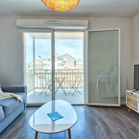 Les Oyats By Interhome Apartment Lacanau
